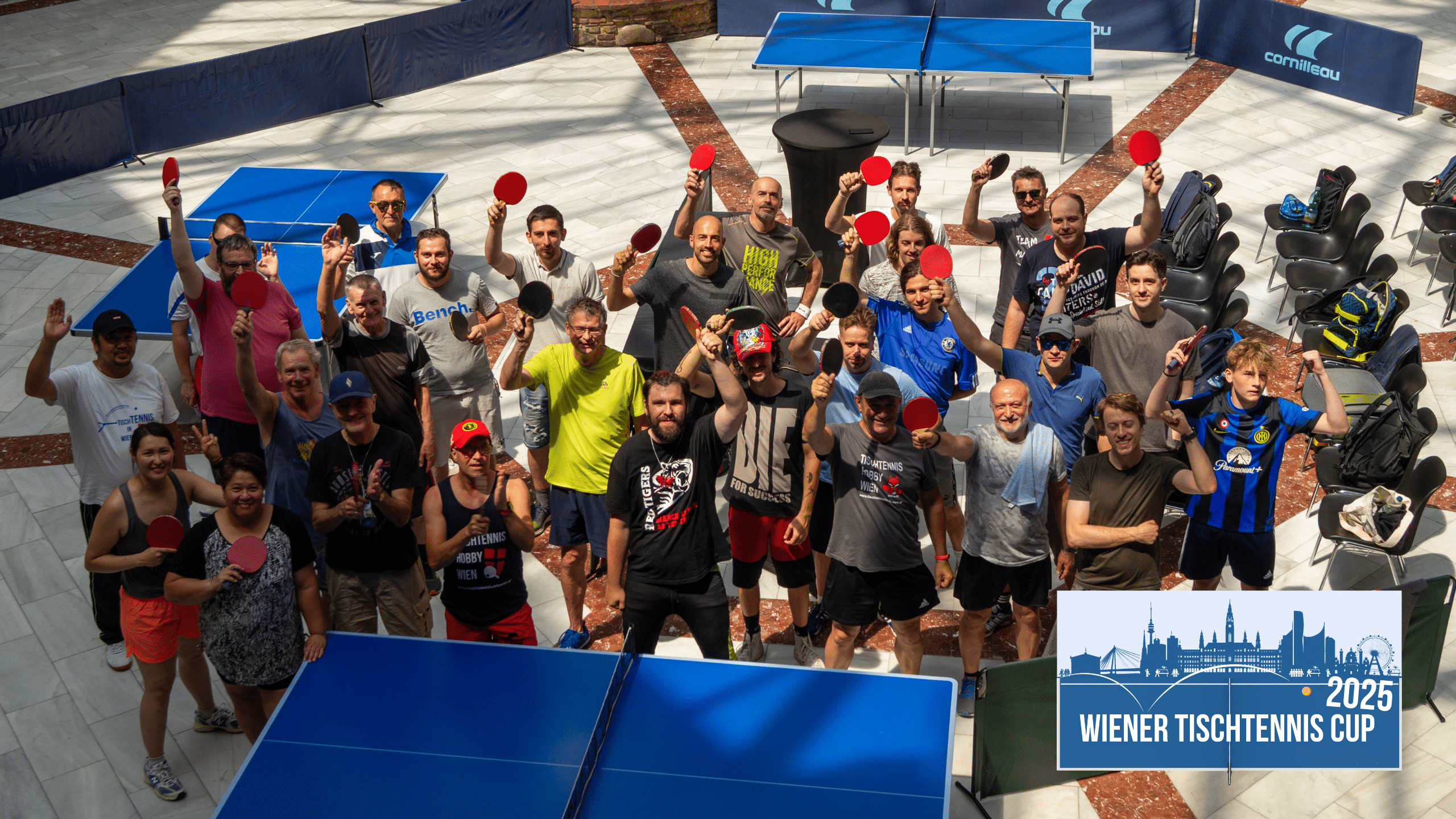 Tischtennis begeistert in der Lugner City beim Start des einzigartigen Tischtennis-Wochenendes in Wien - Tag 1 des 6. Wiener Tischtennis Cups 2025, Teil einer dreiteiligen Eventserie an zwei Standorten.