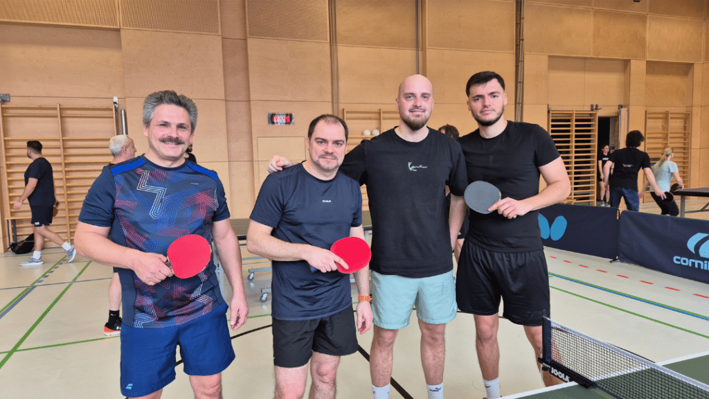 Pure Tischtennis-Vielfalt prägte das Doppel-Turnier 2026! An den Platten trafen unterschiedlichste Teams aufeinander und zeigten, wie lebendig und abwechslungsreich wir Tischtennis in Wien neu erleben. Ein bunter Mix, der einfach Spaß auf mehr macht.