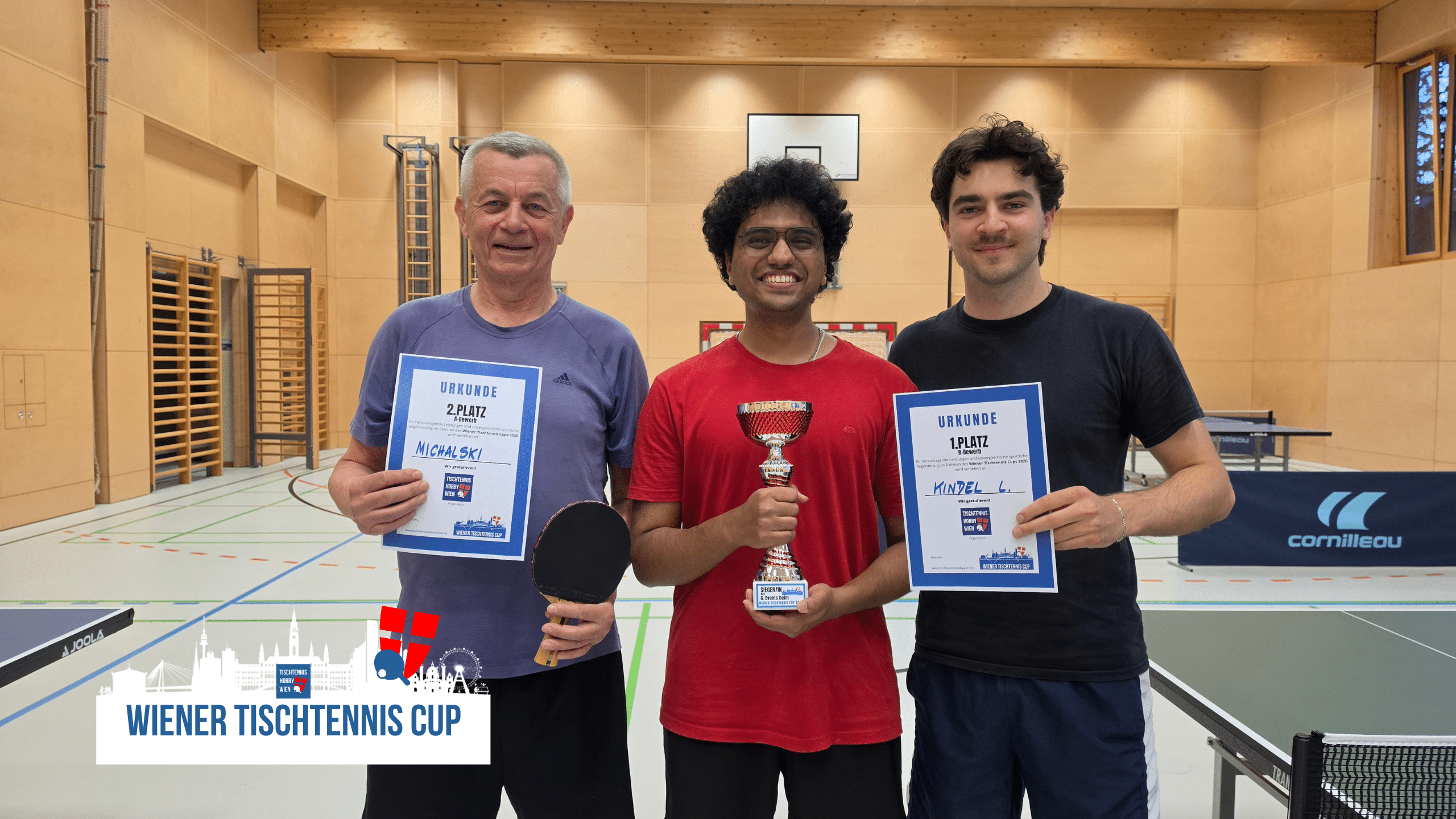 Die Sieger:innen des 6. Events des Wiener Tischtennis Cups 2026 präsentieren stolz ihre Erfolge und sorgen gemeinsam für Begeisterung rund um Tischtennis in Wien.