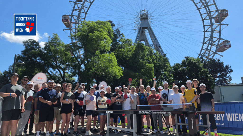 Der Wiener Tischtennis Cup vor dem Wiener Riesenrad bringt Menschen aus ganz Wien zum gemeinsamen Tischtennis spielen zusammen.