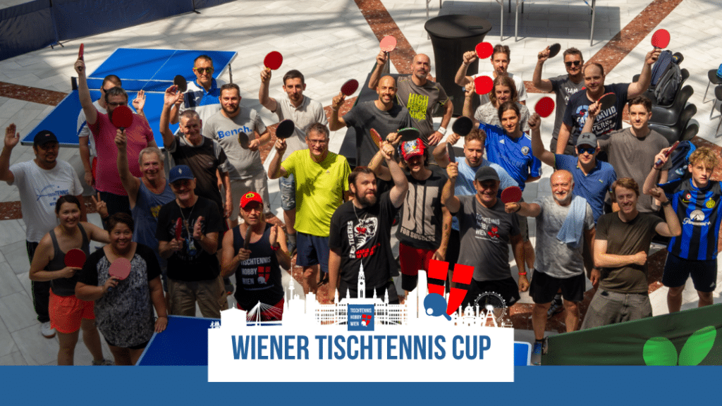 Drei Tage Wiener Tischtennis Cup 2025 hintereinander - Tag 1: In der Lugner City wurde Tischtennis auf einer ganz besonderen Bühne gespielt. Das traditionsreiche Wiener Einkaufszentrum war bereits Schauplatz zahlreicher Auftritte internationaler Stars - 2025 stand dort auch der Wiener Tischtennis Cup im Mittelpunkt. Vor hunderten Zuschauer wurde der Hobby-Tischtennissport präsentiert und Tischtennis mitten in Wien zu einem besonderen Erlebnis.